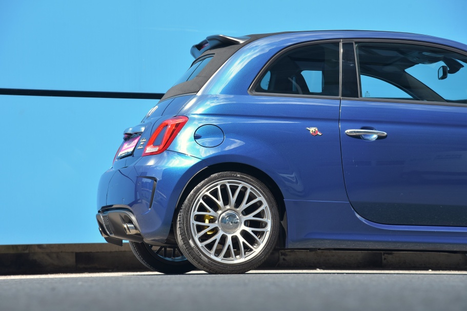 Abarth 595 Cabrio Italia
