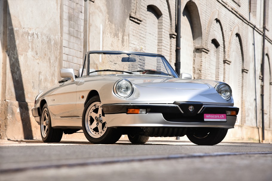 Alfa Spider QV Zender