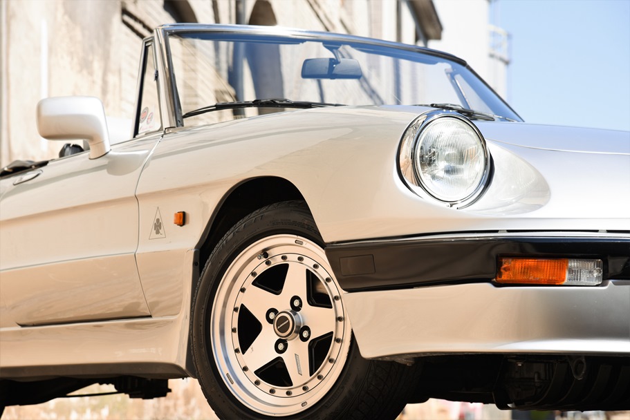 Alfa Spider QV Zender