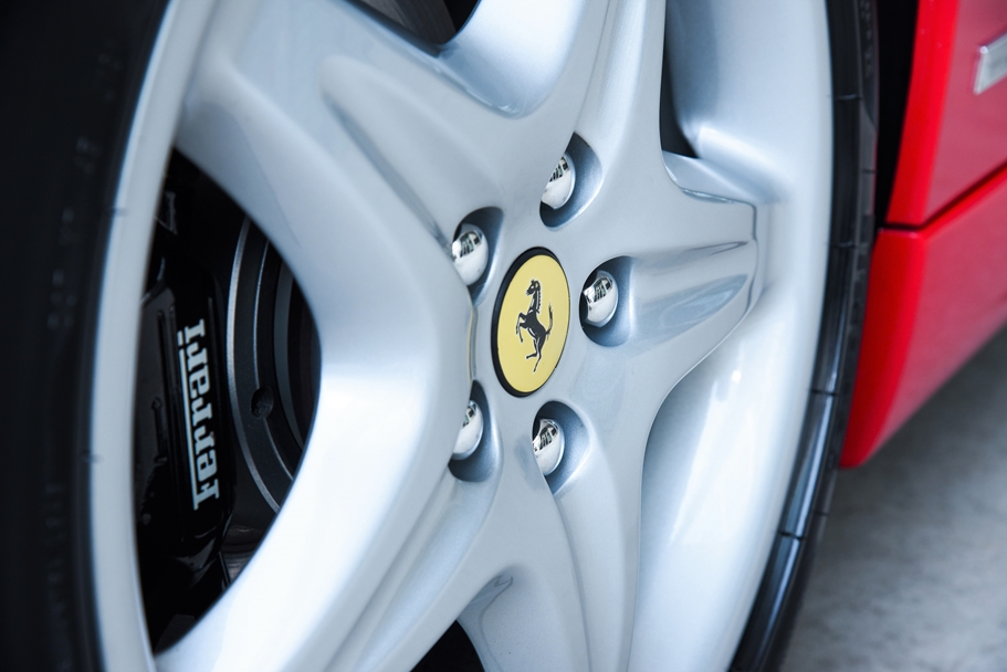 Ferrari F355