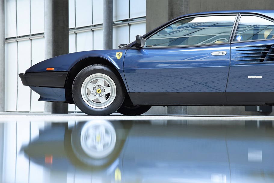 Ferrari Mondial QV