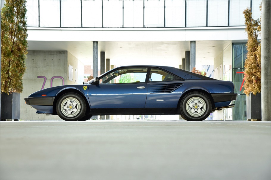 Ferrari Mondial QV