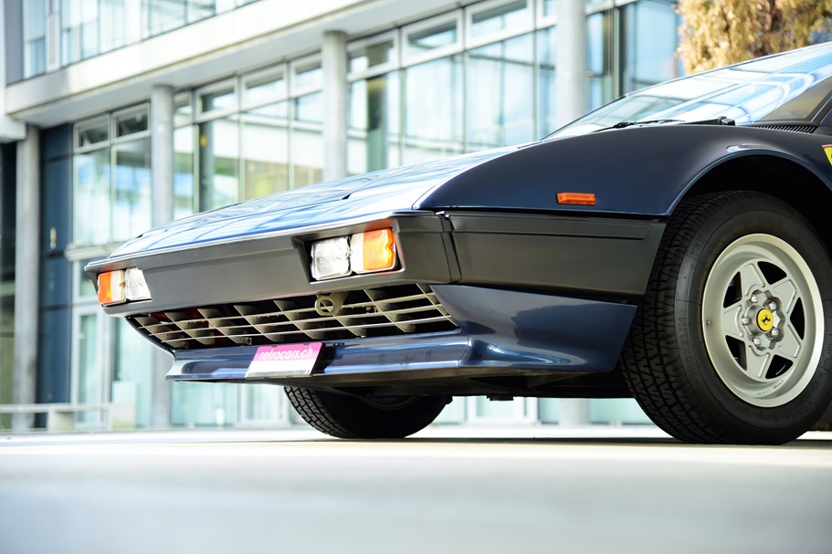 Ferrari Mondial QV