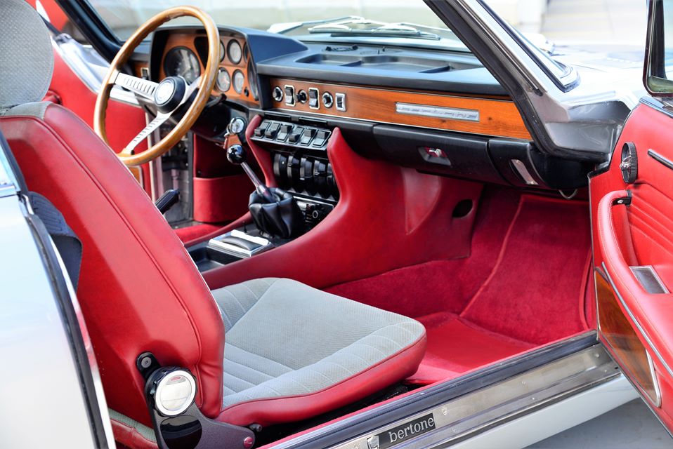 Fiat Dino 2400