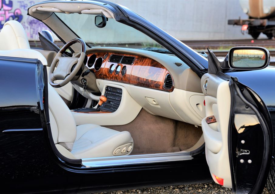 Jaguar XK8 Convertible