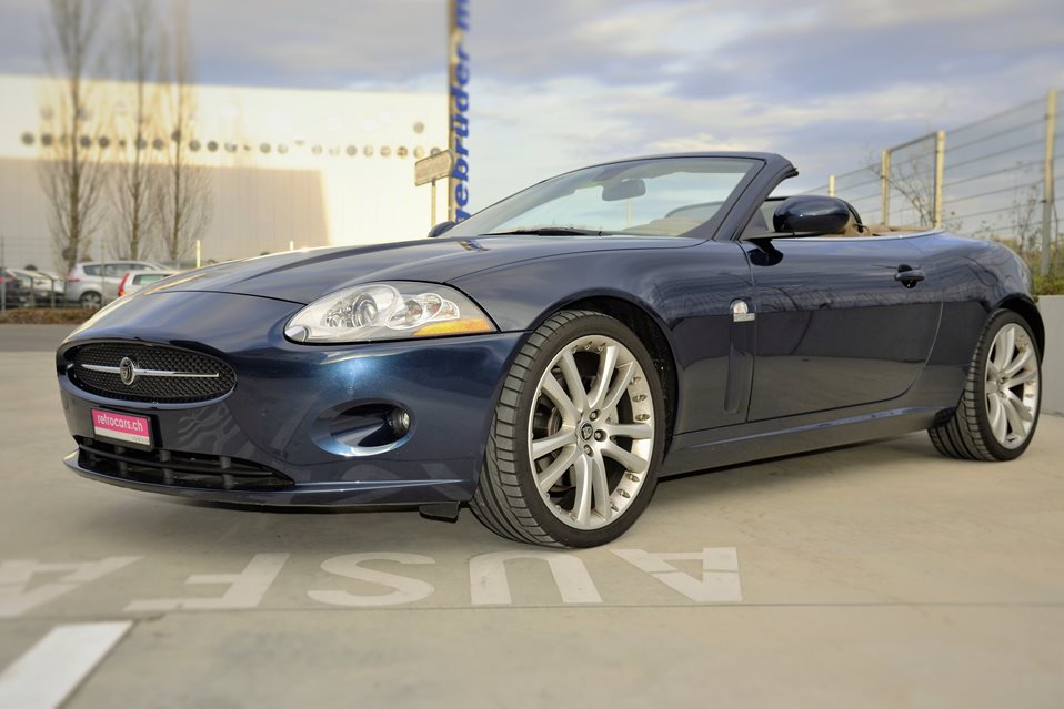 Jaguar XK 8