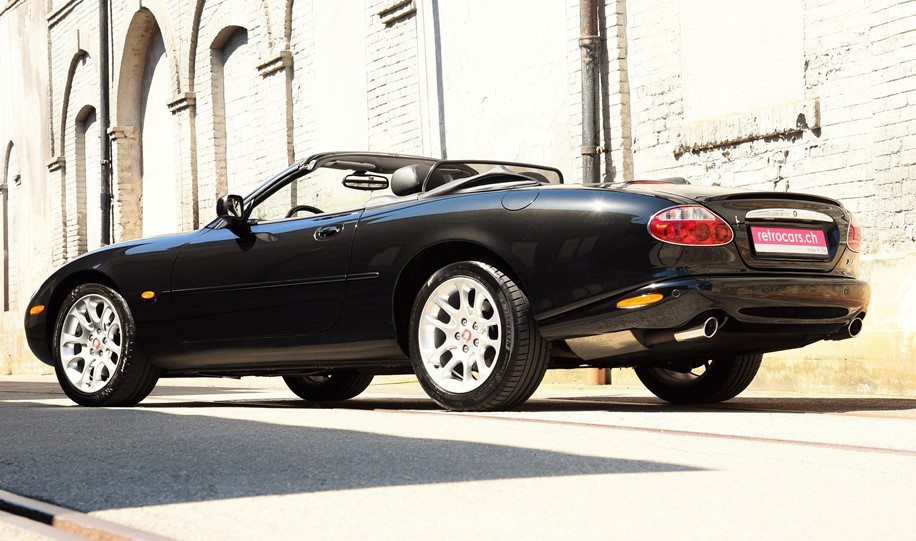 Jaguar XKR
