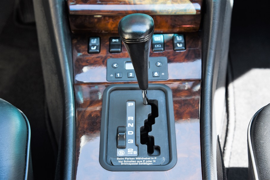 Mercedes Benz 560 SEC
