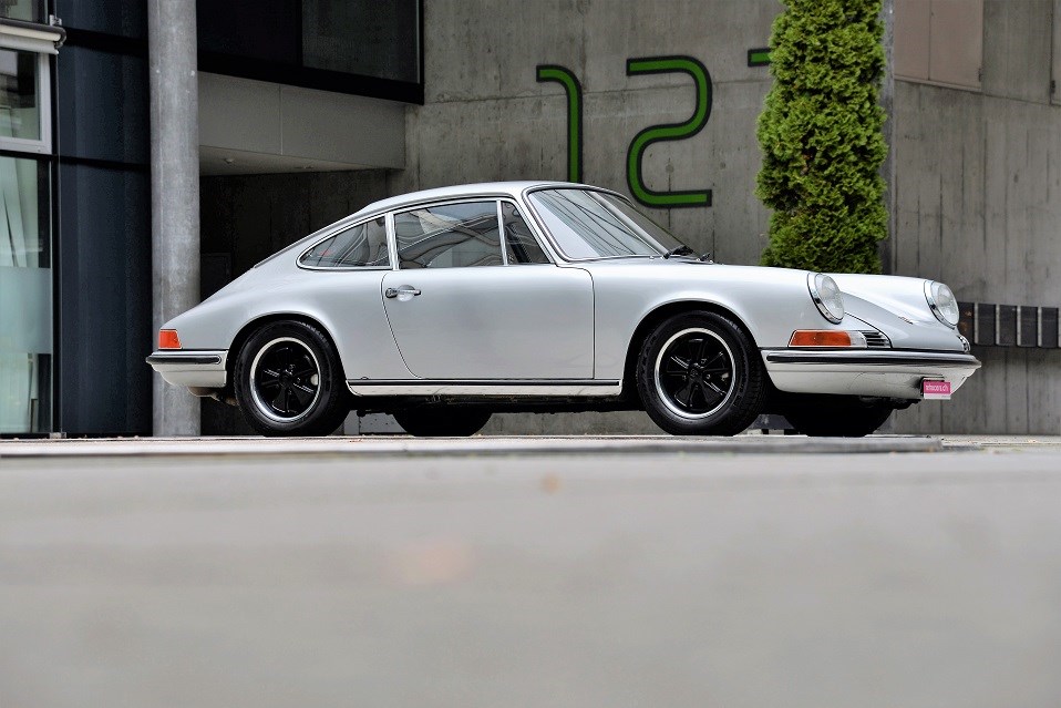 Porsche 911 2.2s