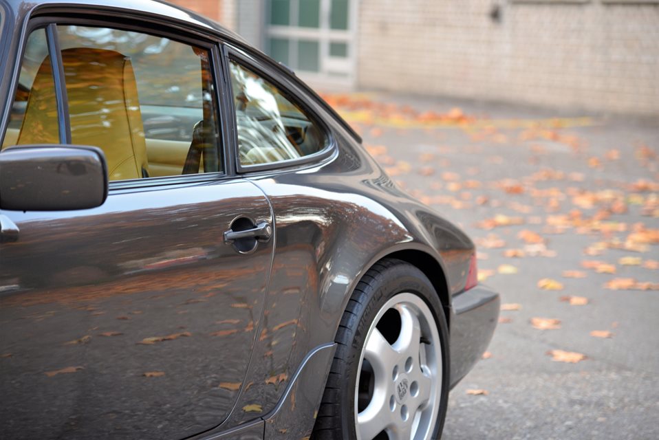 Porsche 911 Carrera 4