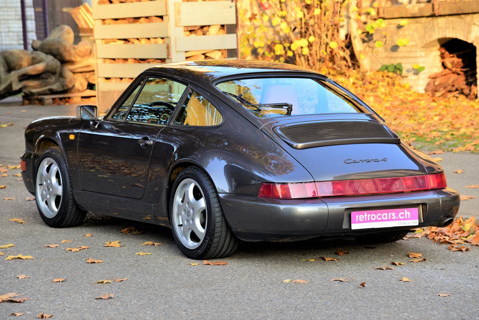 Porsche 911 Carrera 4