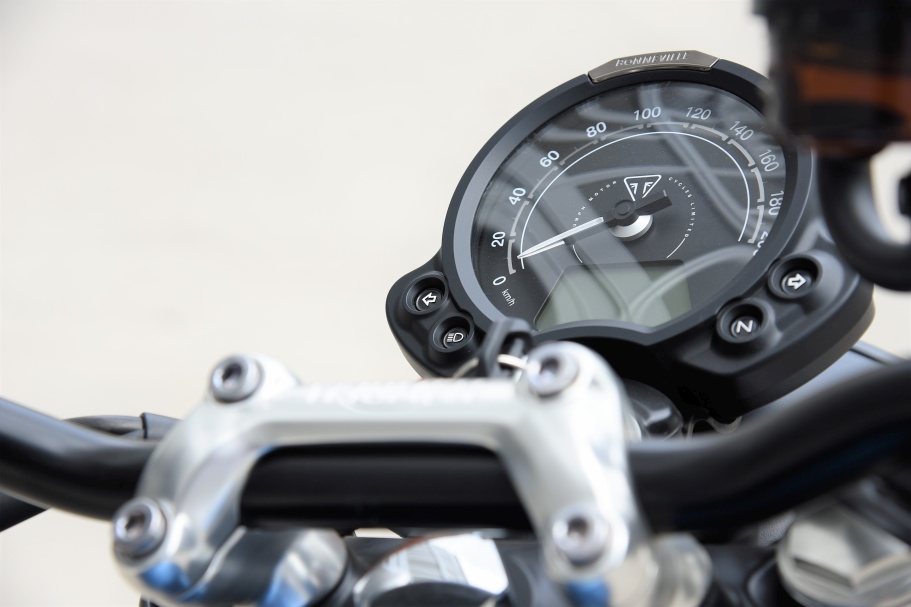Triumph Steet Twin