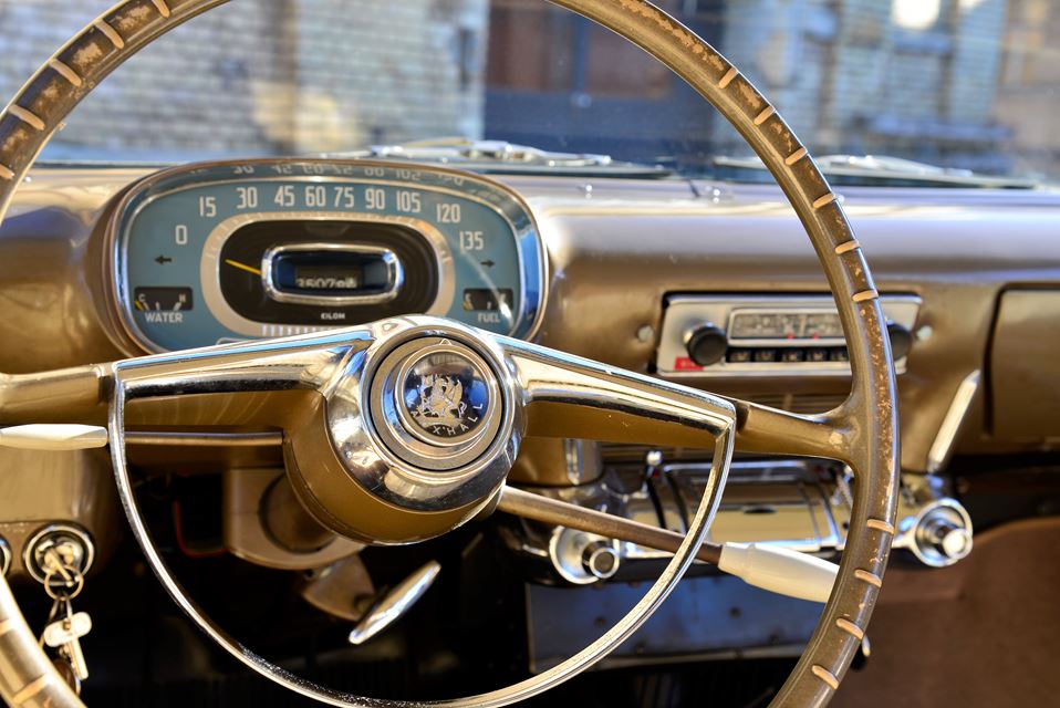 Vauxhall Victor FD Super
