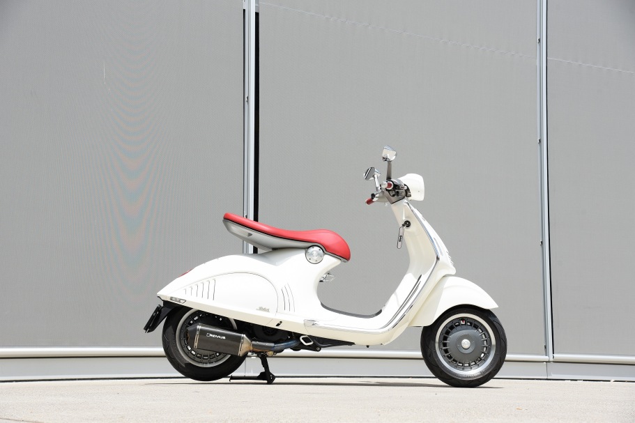 Vespa 946